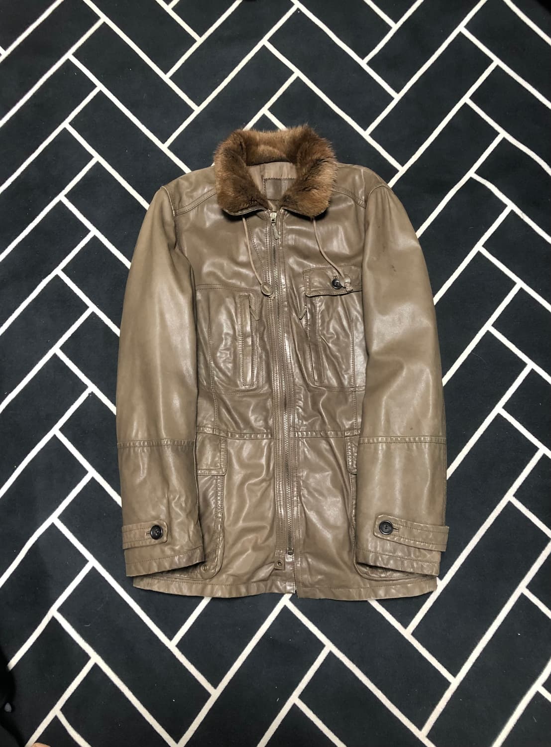 (90%할인중)타임옴므 리얼양가죽 무스탕 코트/발망 몽클레어 톰포드 톰브 상품이미지1