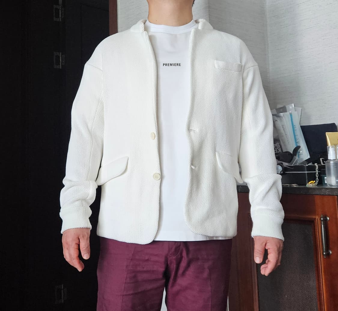솔리드옴므 블레이저 면 자켓

사이즈는 105 상품이미지1