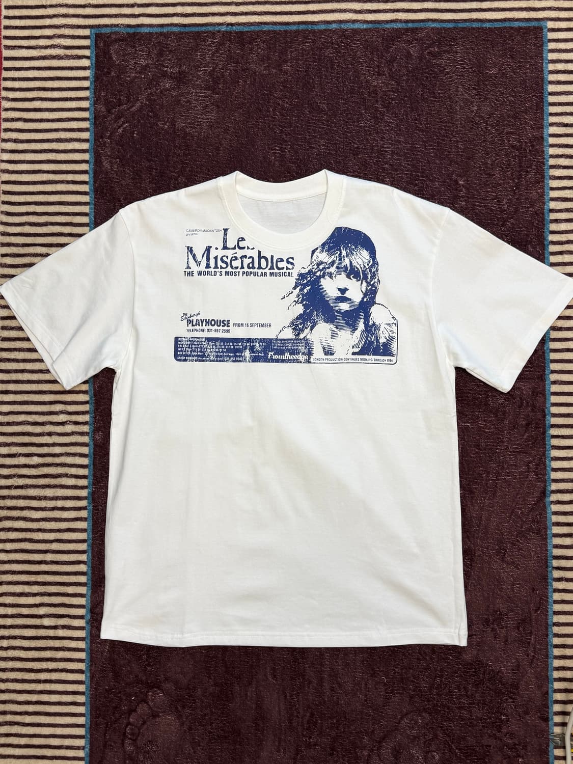 빈티지무드 레미제라블 프린팅 반팔티  상품이미지4