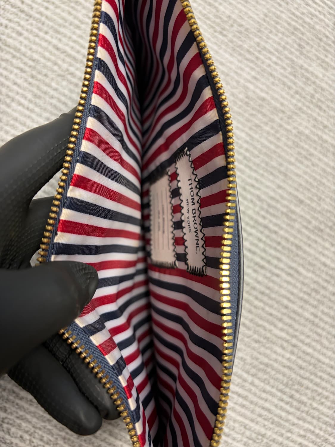 톰브라운 클러치 상품이미지5