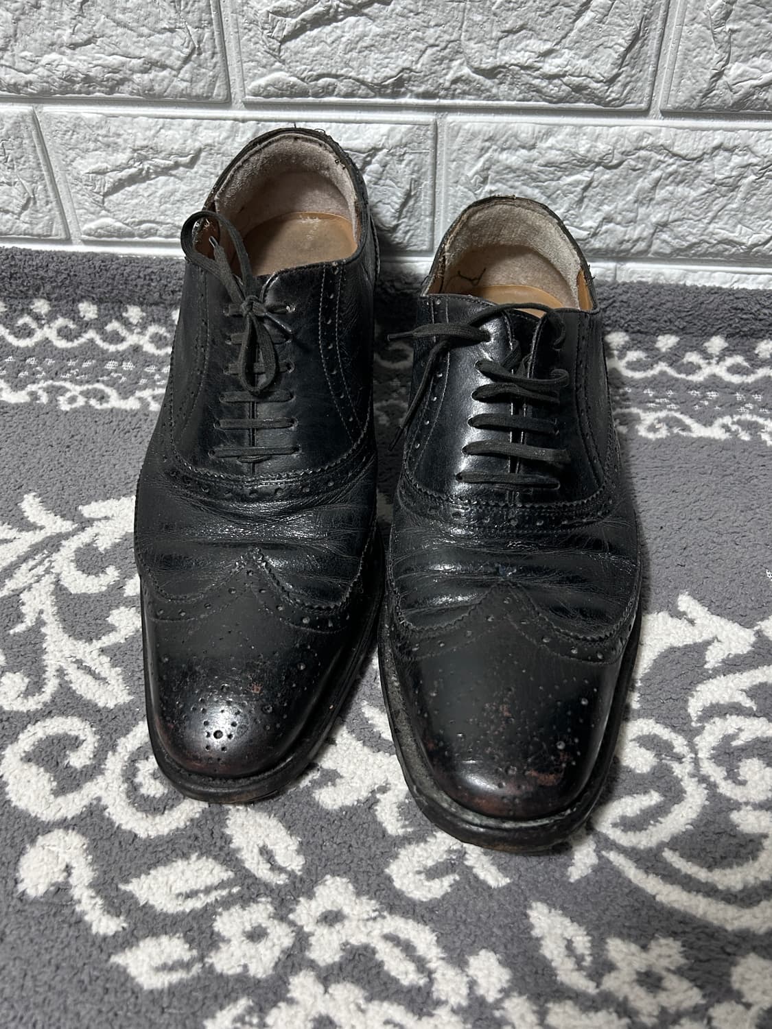 살바토레 페라가모 블랙 레더 브로그 슈즈 상품이미지2