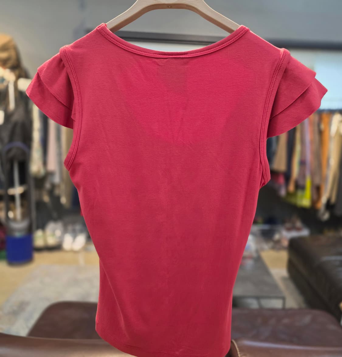 BCBG MAXAZRIA 프릴 슬리브 민소매 탑 상품이미지3
