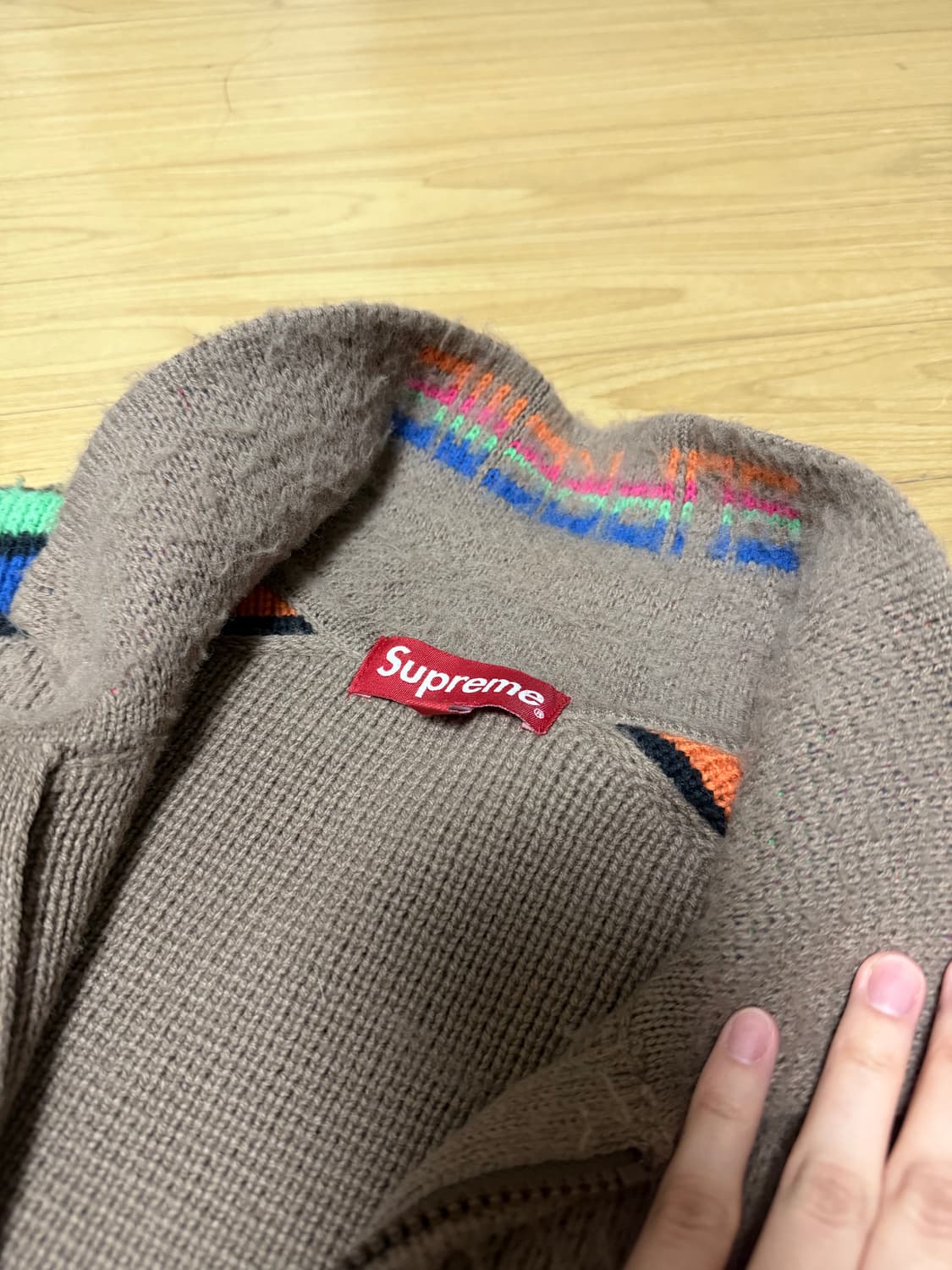 슈프림 슬리브 스프라이트 집업 스웨터 더스티 브라운 상품이미지3