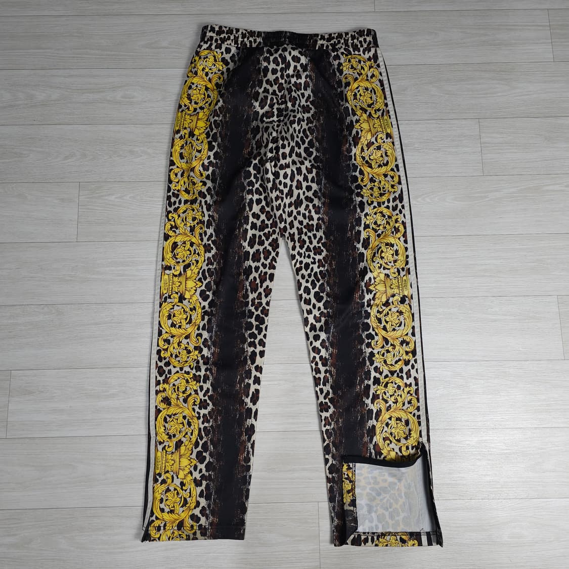 아디다스x제레미스캇 레오파드 트랙팬츠 105 상품이미지3