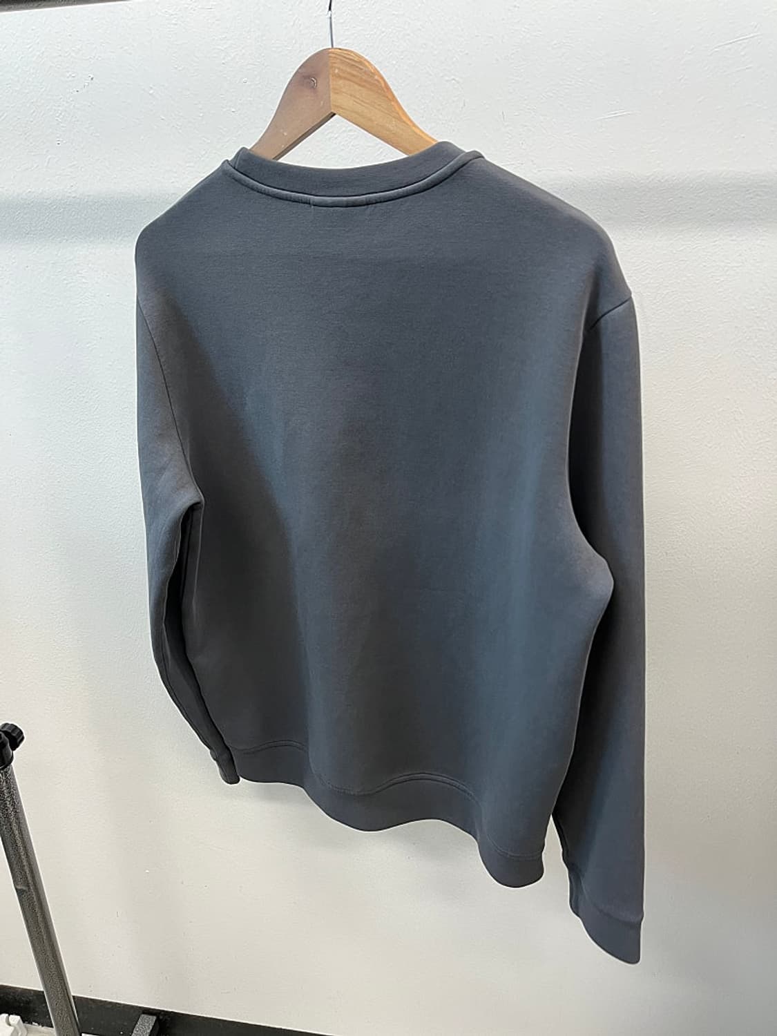 100) 엠포리오알마니 신형 맨투맨  상품이미지4