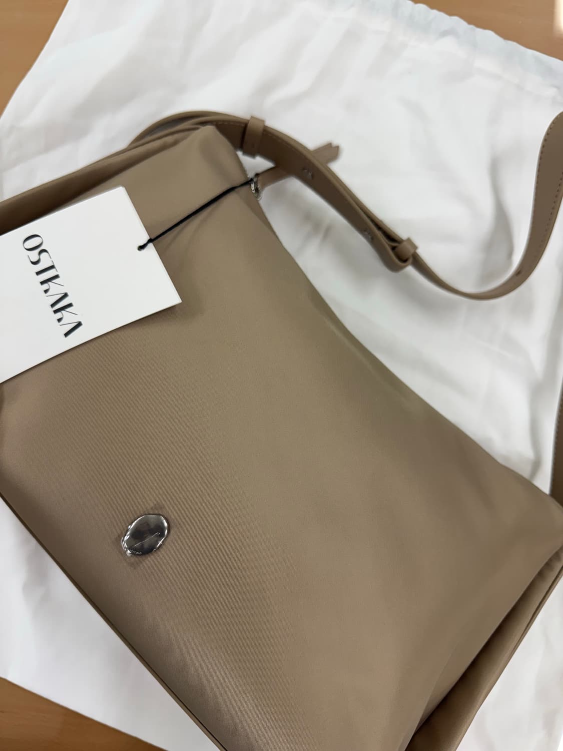 오스트카카 소프트숄더 나일론백 새상품 상품이미지3