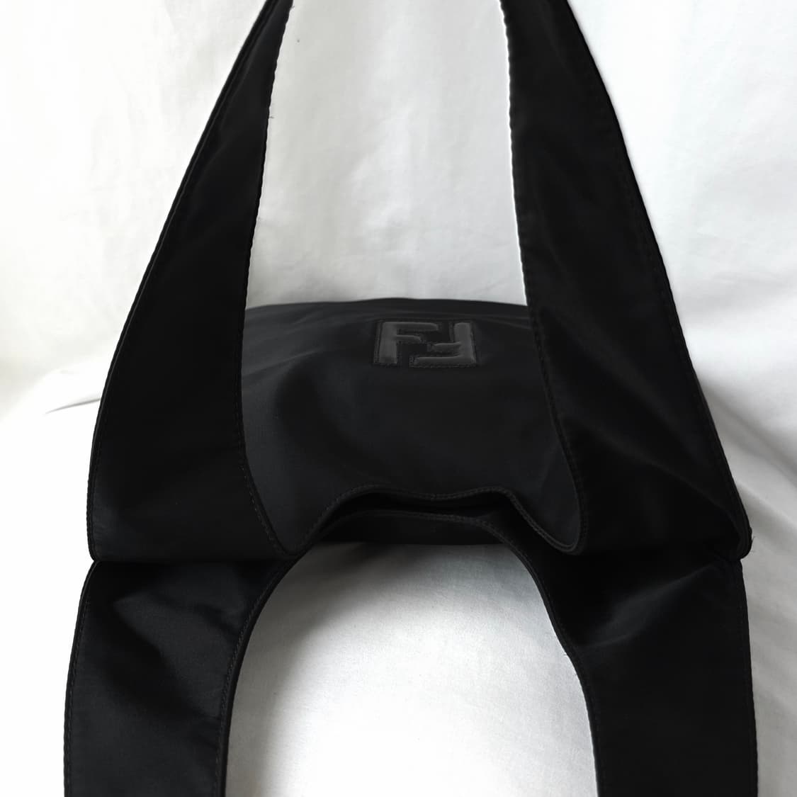 [정품 FENDI] 펜디 FF로고 나일론 여성 숄더백 호보백 상품이미지5