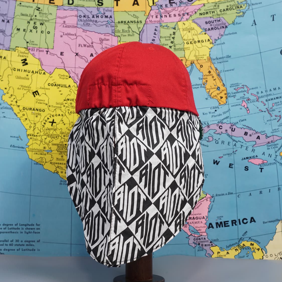 슈프림 Riot 희귀매물 볼캡 상품이미지4