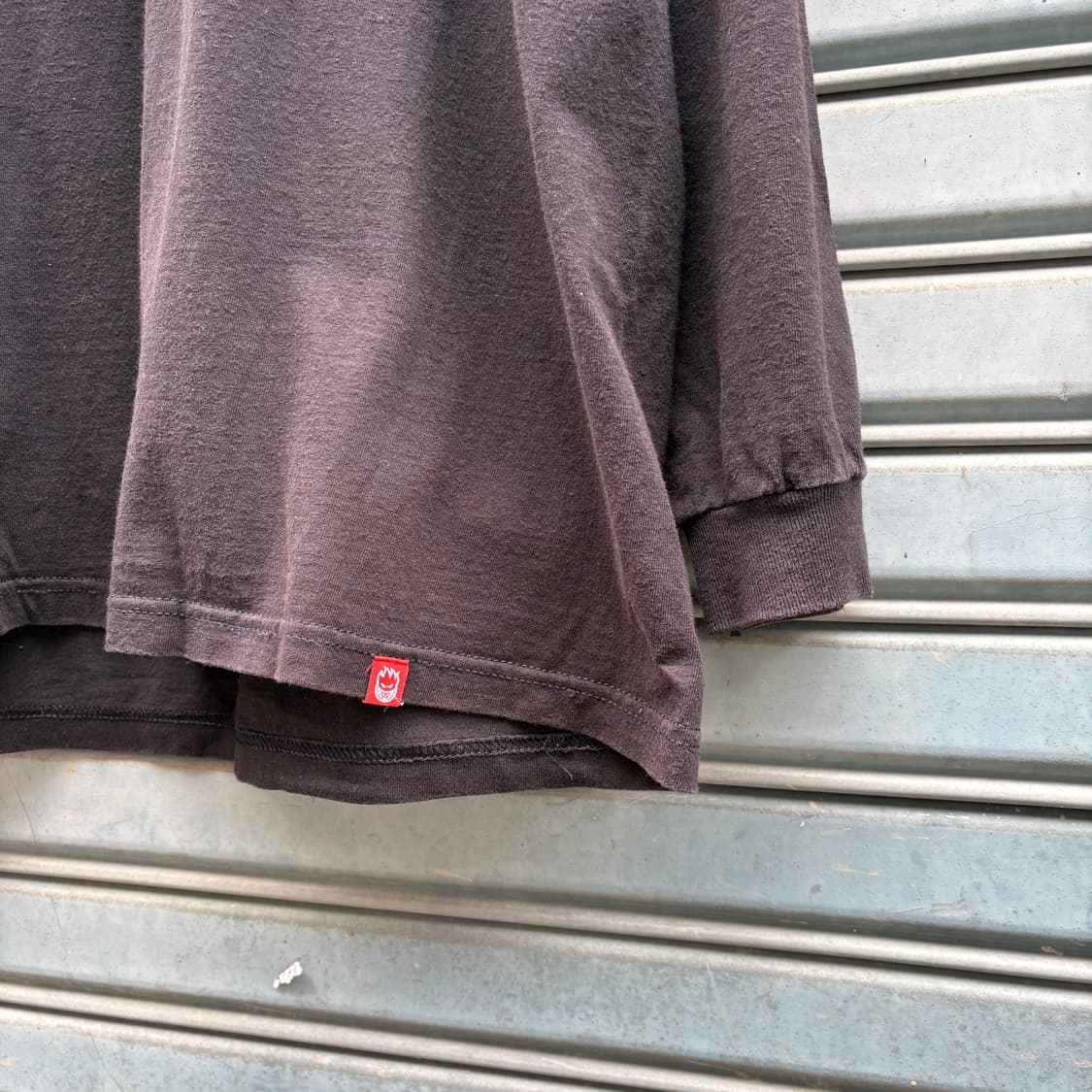 스핏파이어 휠스 빅 헤드 블랙 롱슬리브 상품이미지3