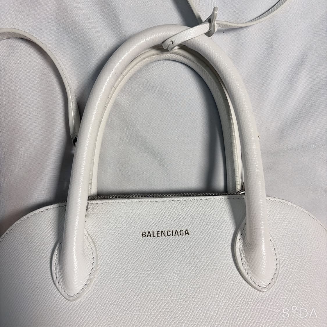 발렌시아가 빌 탑 핸들 화이트 토트백 상품이미지5