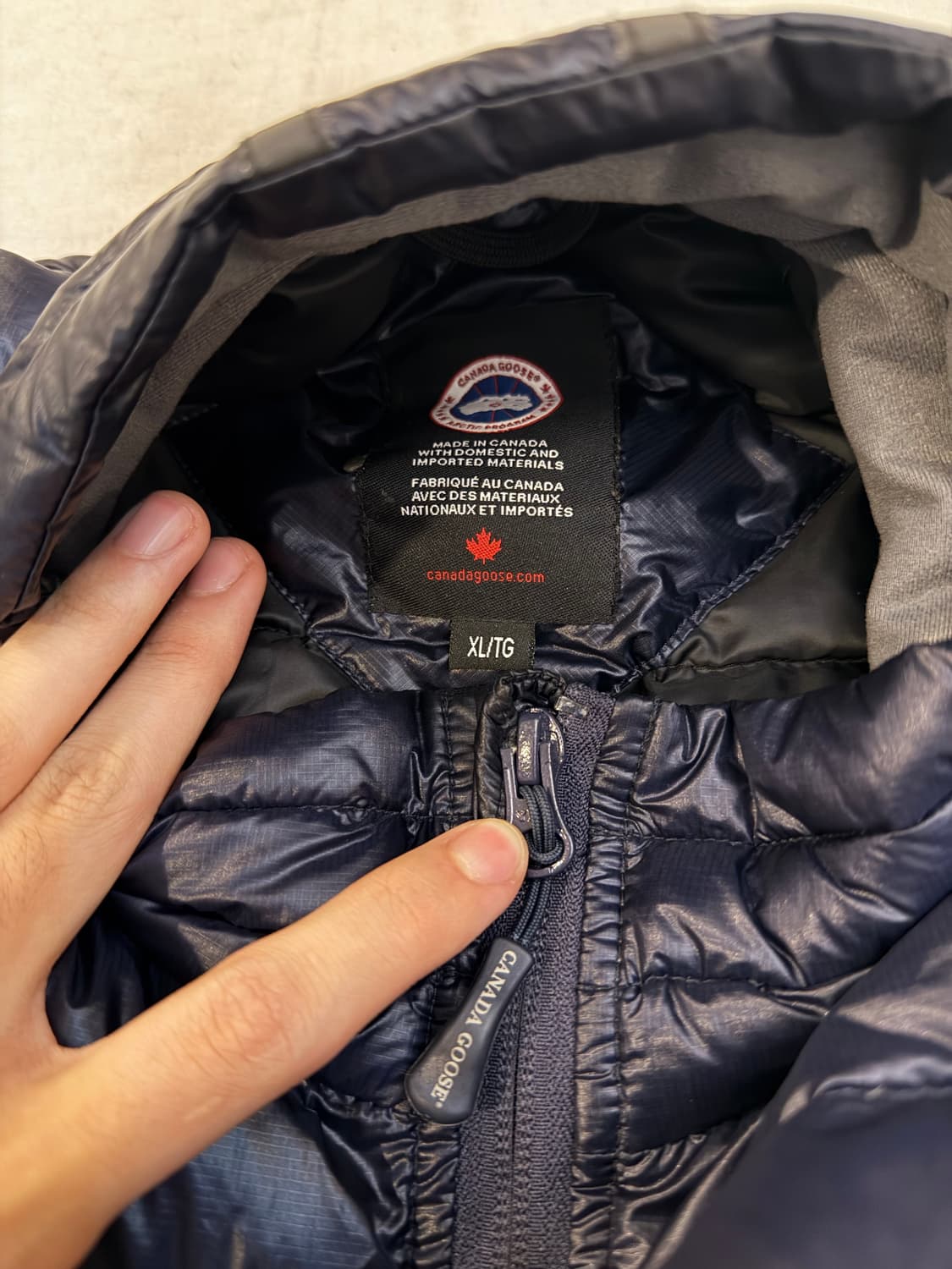 캐나다구스 하이브릿지 하이브리지 초 경량패딩 네이비 상품이미지6