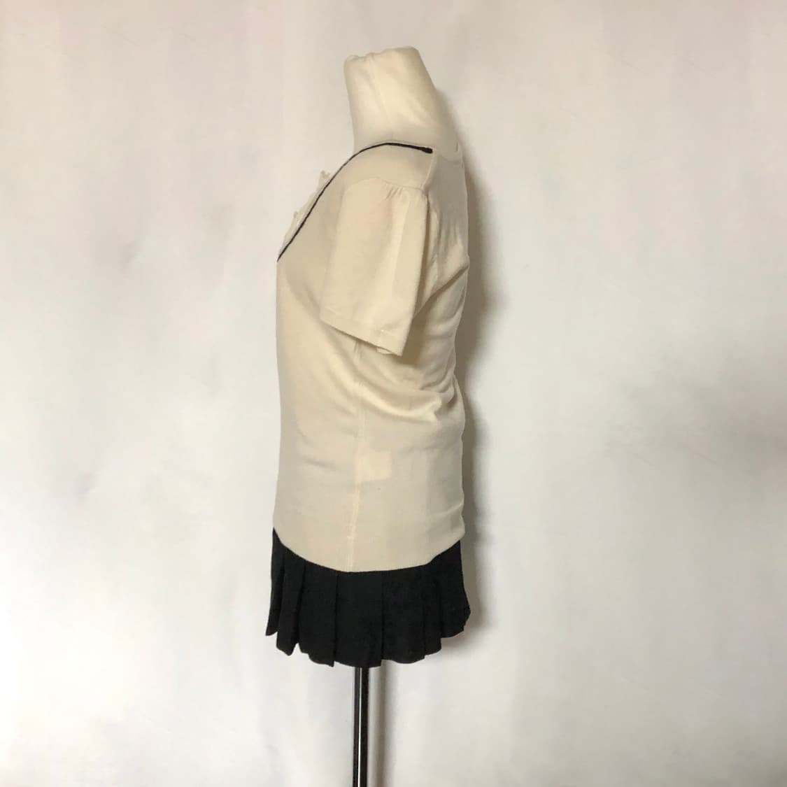 로걀 니트 탑  베이지 상품이미지7