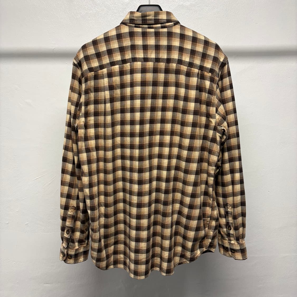 칼하트 스몰로고 체크셔츠  상품이미지2