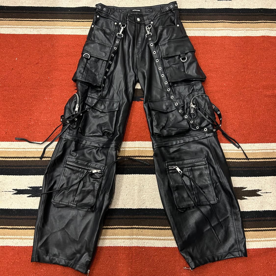 배드블러드 보니 레더 컨버터블 카고팬츠 상품이미지1