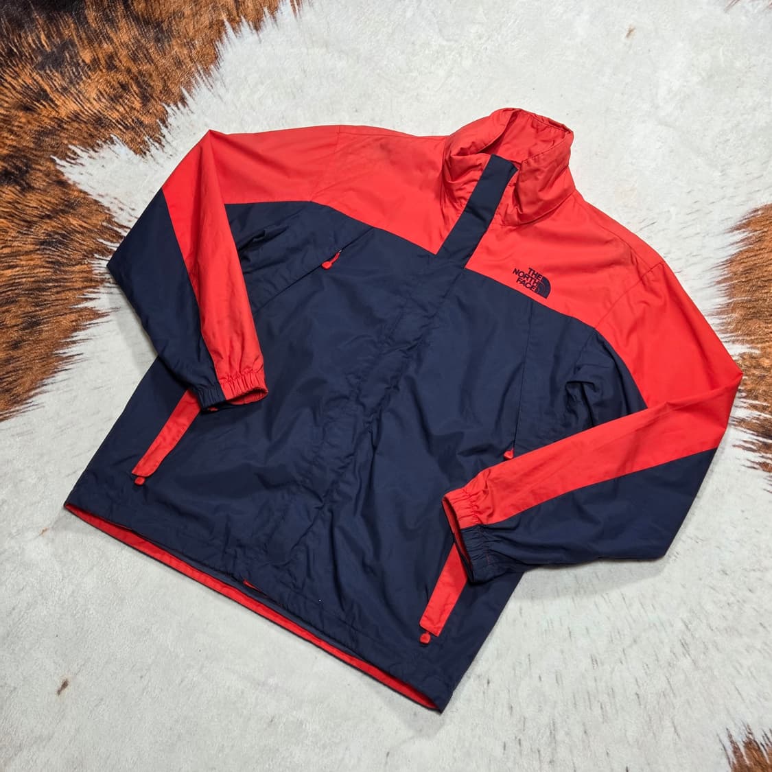 노스페이스 레드 네이비 배색 바람막이 상품이미지1