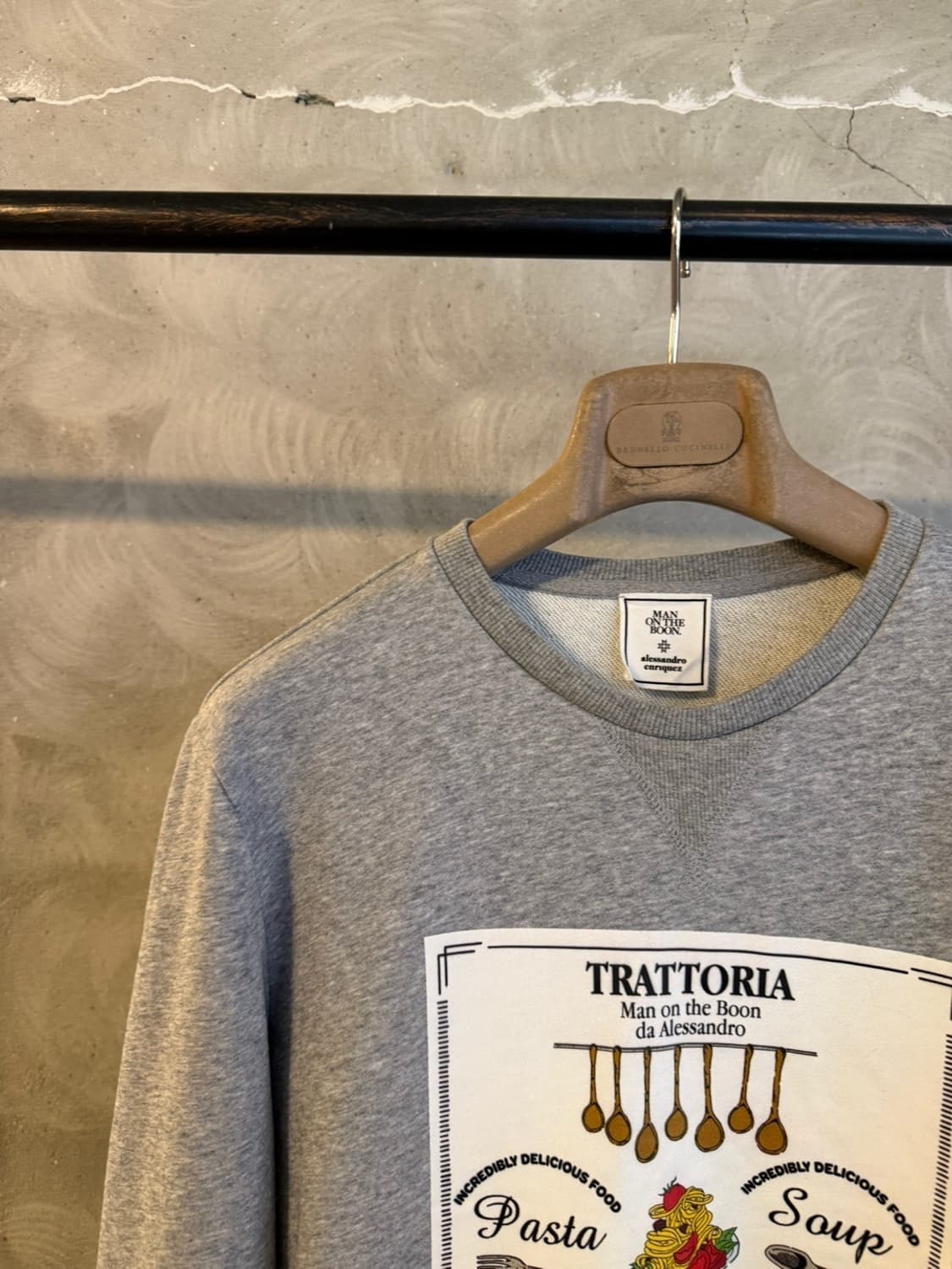 맨온더분 맨투맨 슬림100 상품이미지2