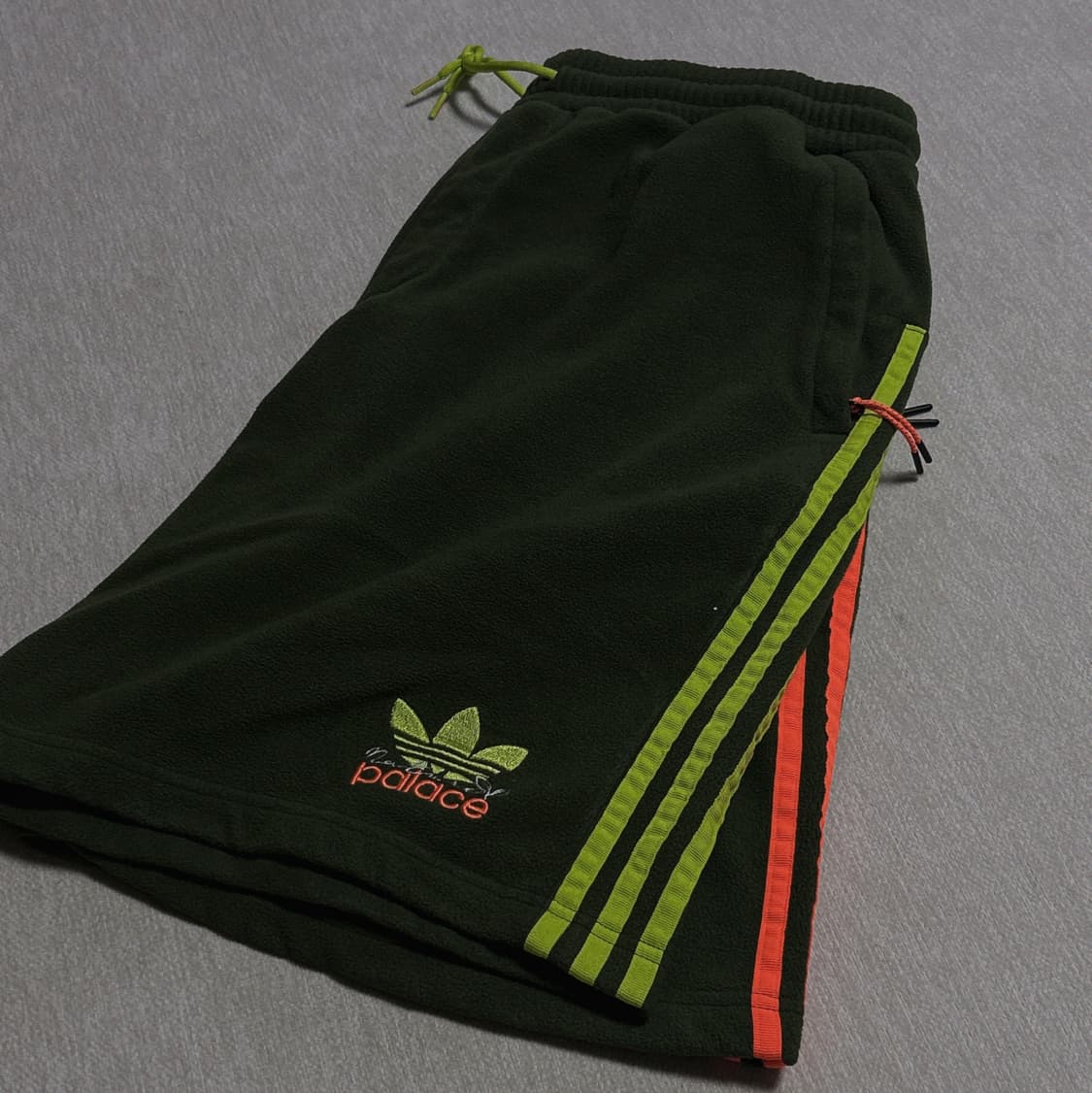 아디다스 팔라스 팔라스테 반바지 상품이미지1