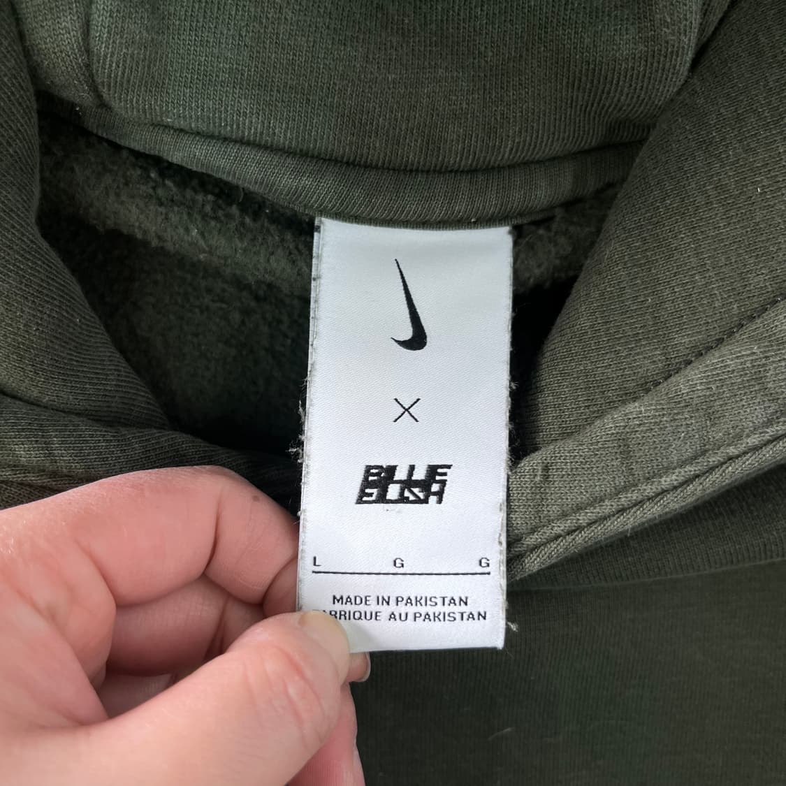 100 나이키 X 빌리아일리시 카키 후드티 상품이미지3