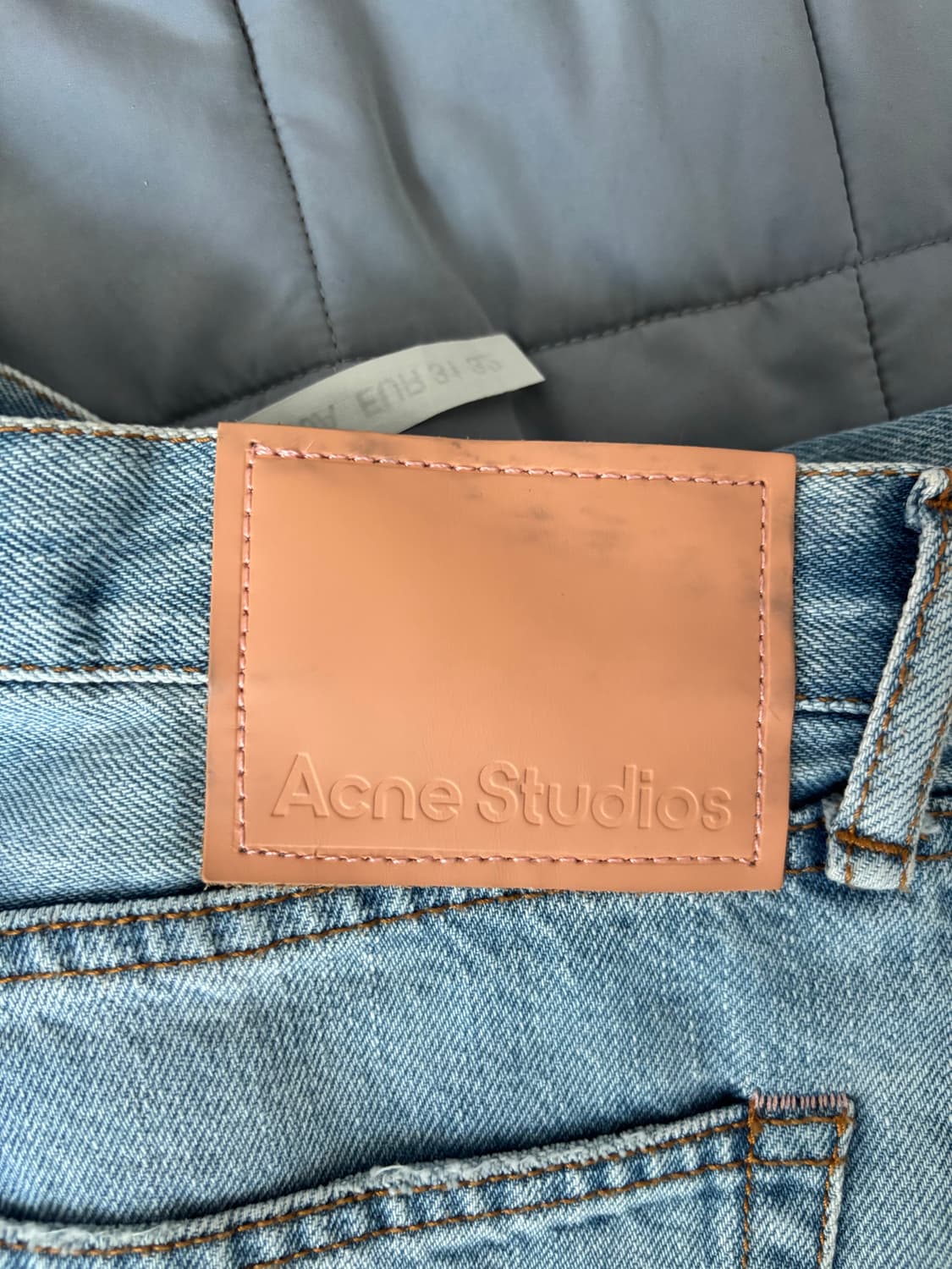 아크네 1996 레귤러 핏 데님 라이트 블루 31/32 상품이미지4