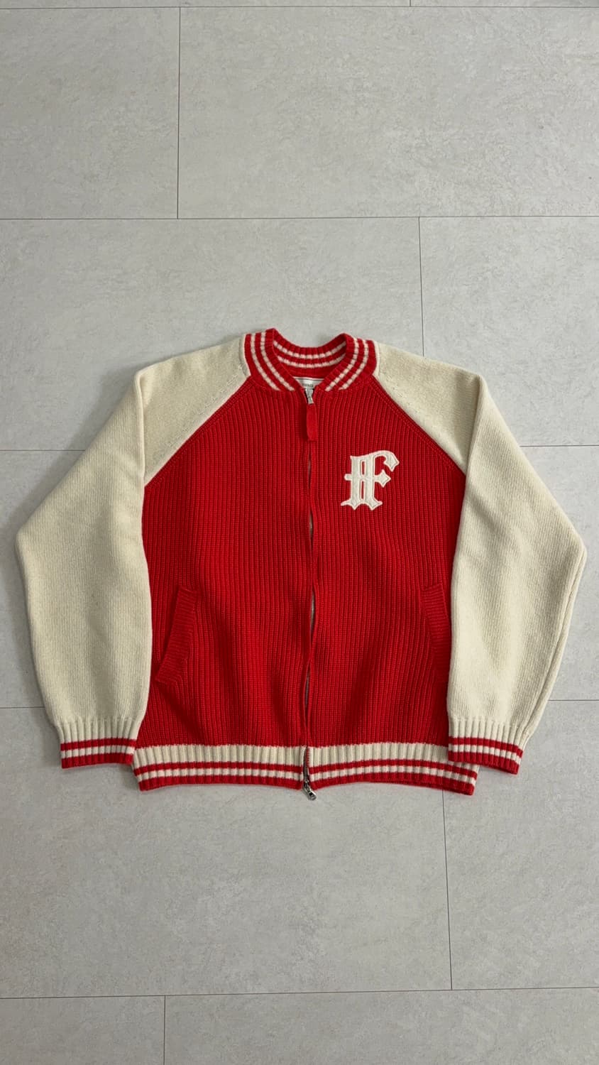 블랙아웃 피어스 니트 바시티 레드 L 상품이미지1