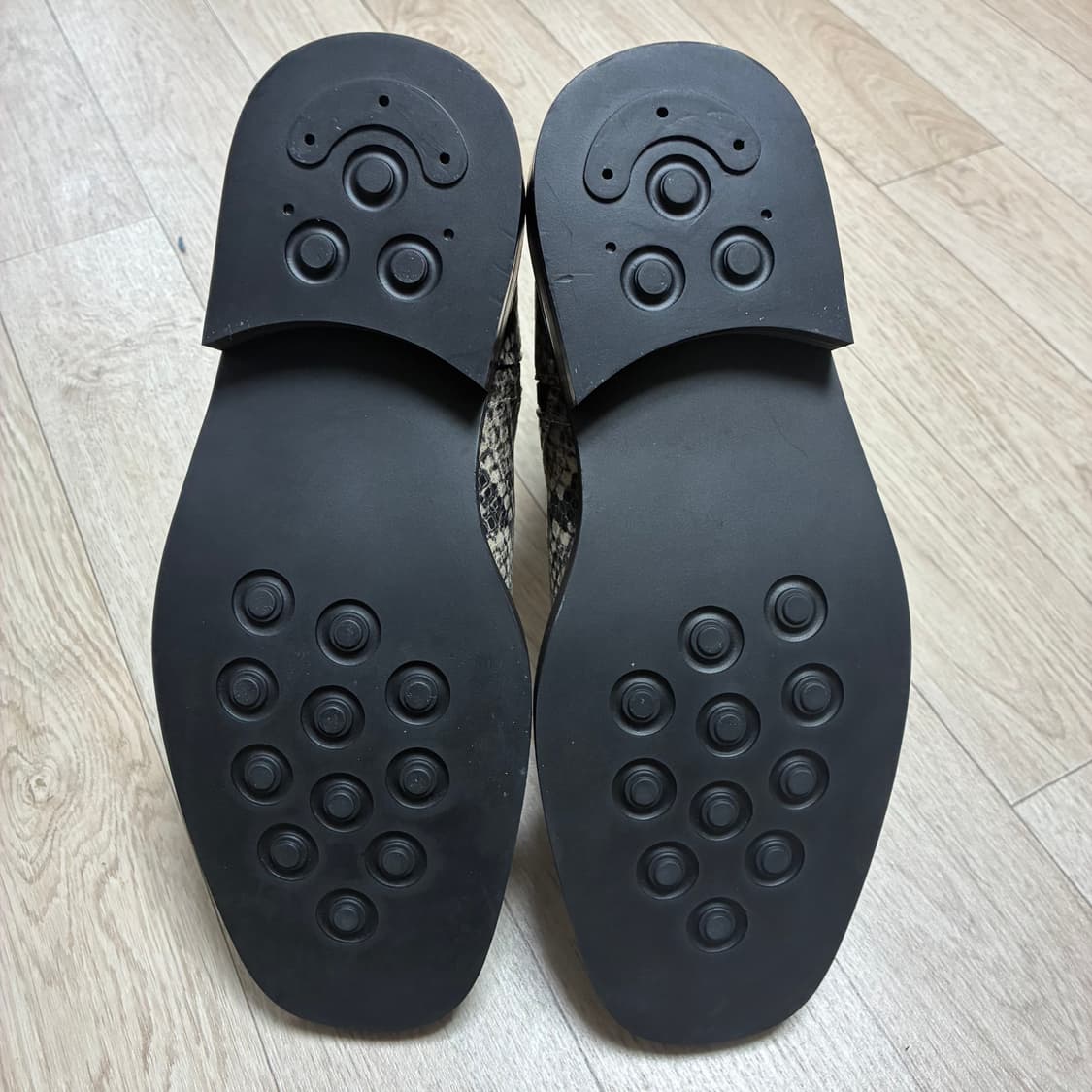 [새상품] 피렌체아뜨리에 PHYTHON 스퀘어토 앵클부츠 9410-ZP  상품이미지8