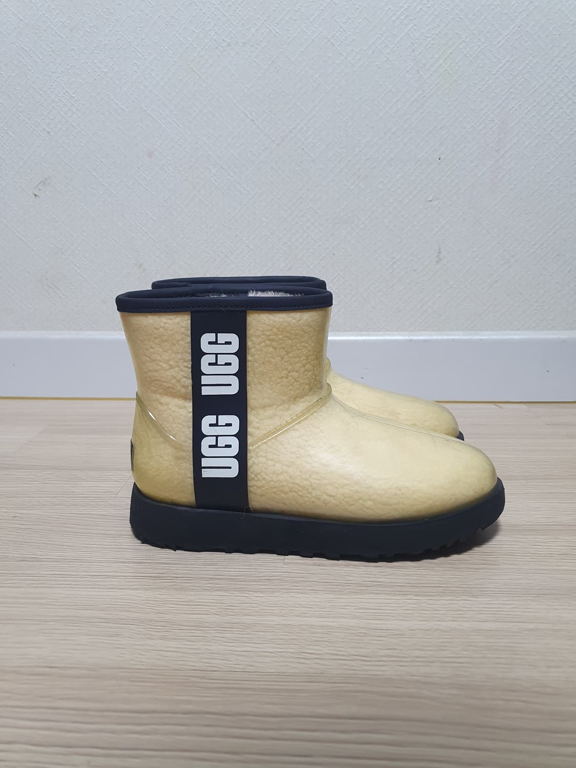 UGG 어그 클래식 부츠 230 상품이미지1