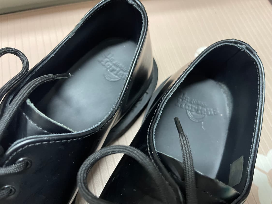 닥터마틴 모노 블랙 3홀 더비슈즈 UK10 상품이미지5