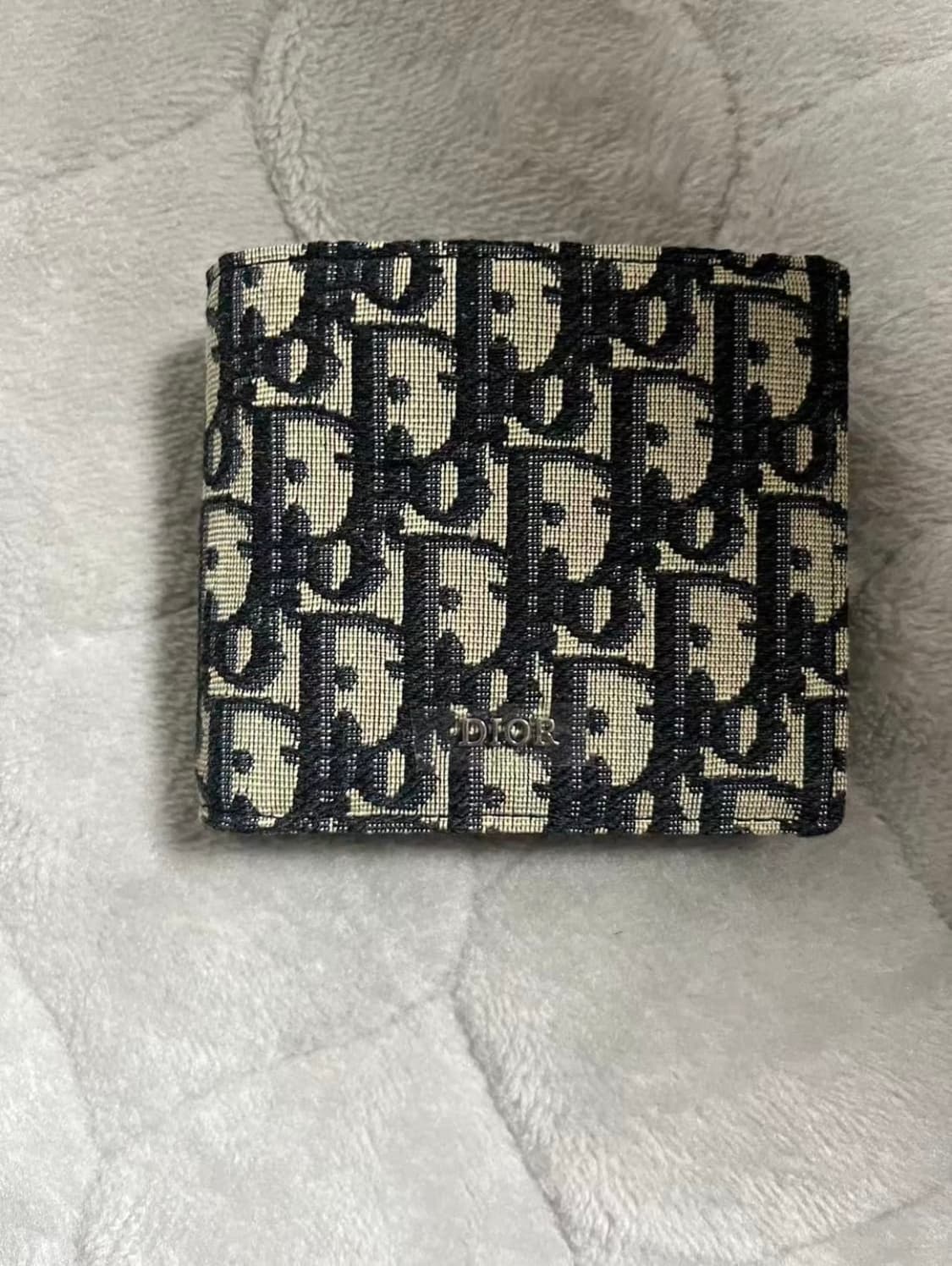디올 지갑 상품이미지2
