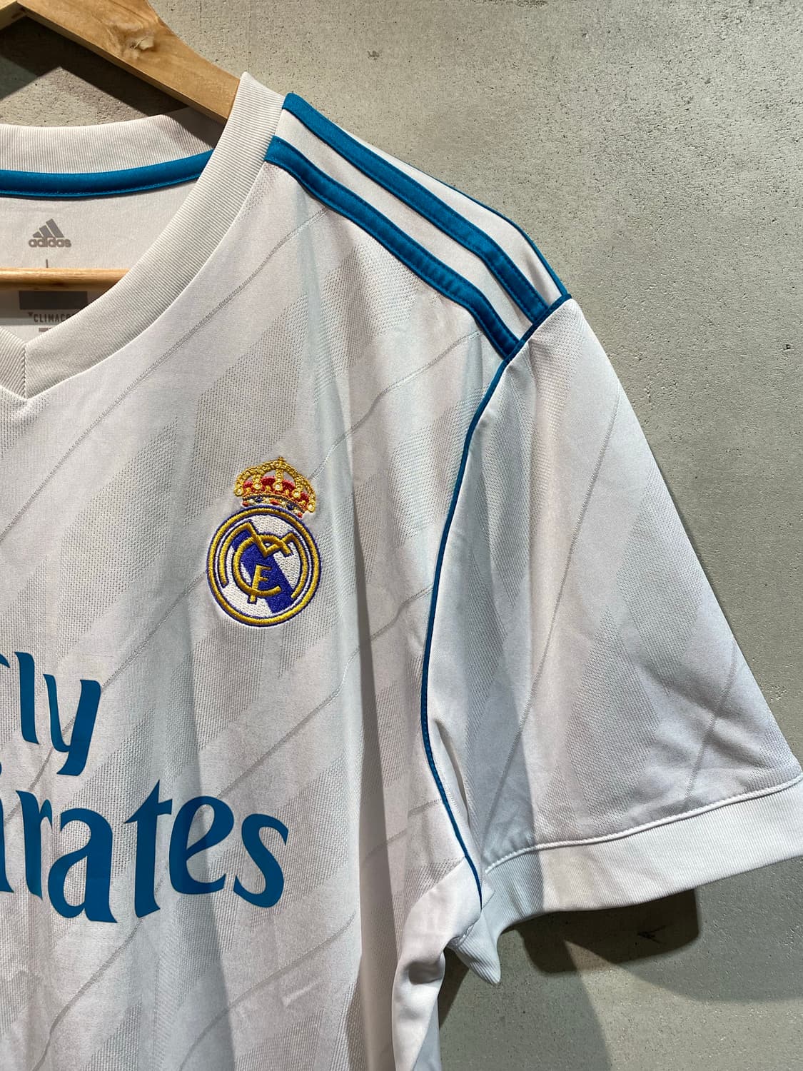 17-18 레알 마드리드 호날두 홈 유니폼 상품이미지3