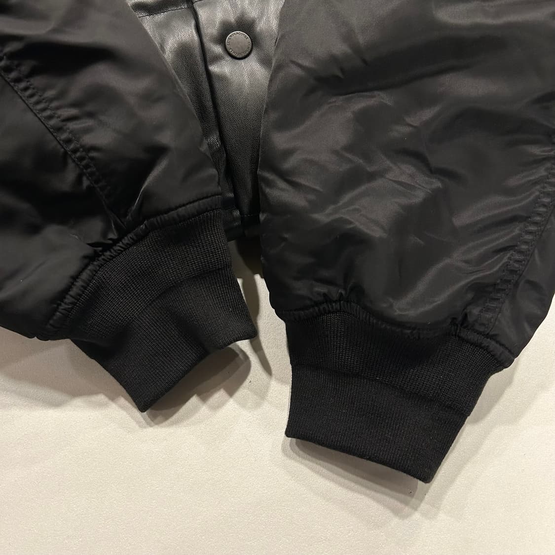 [XL] 지유 언더커버 탈부착 블랙 레더 패딩 점퍼 상품이미지6