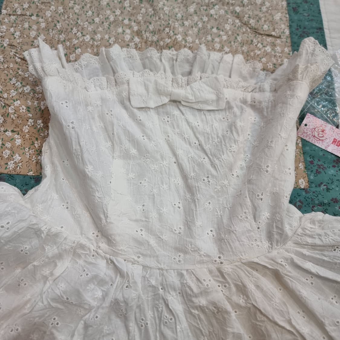 아이렛 레이스 오프숄더 원피스 상품이미지5