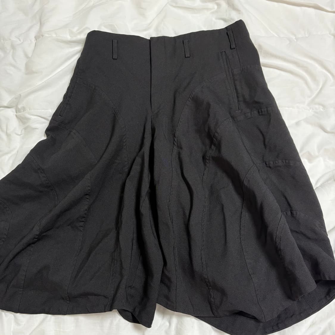 꼼데가르송 옴므플러스 / 25SS 패널 커브드 쇼츠 / XL 상품이미지2