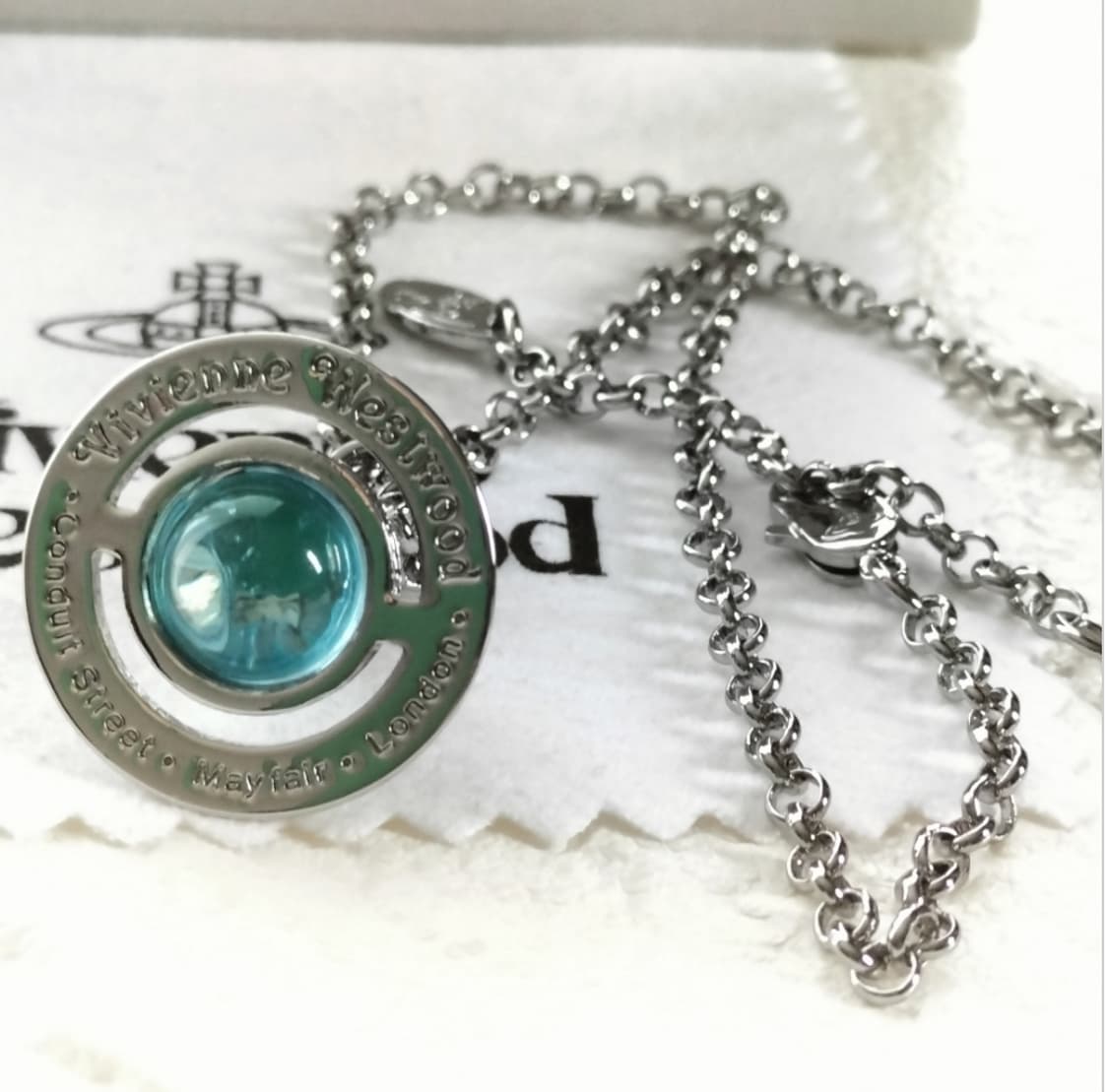 비비안 웨스트우드 아카이브 베이비블루 3d orb 팬던트 목걸이 상품이미지6