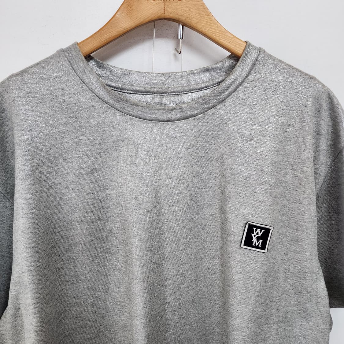 우영미 반팔 티셔츠 회색 상품이미지2