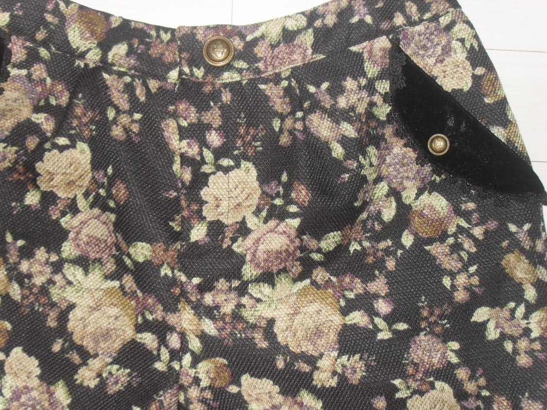 플라워 패턴 벨벳 숏팬츠 오네갸루 페어리 일브 빈티지 반바지 상품이미지2