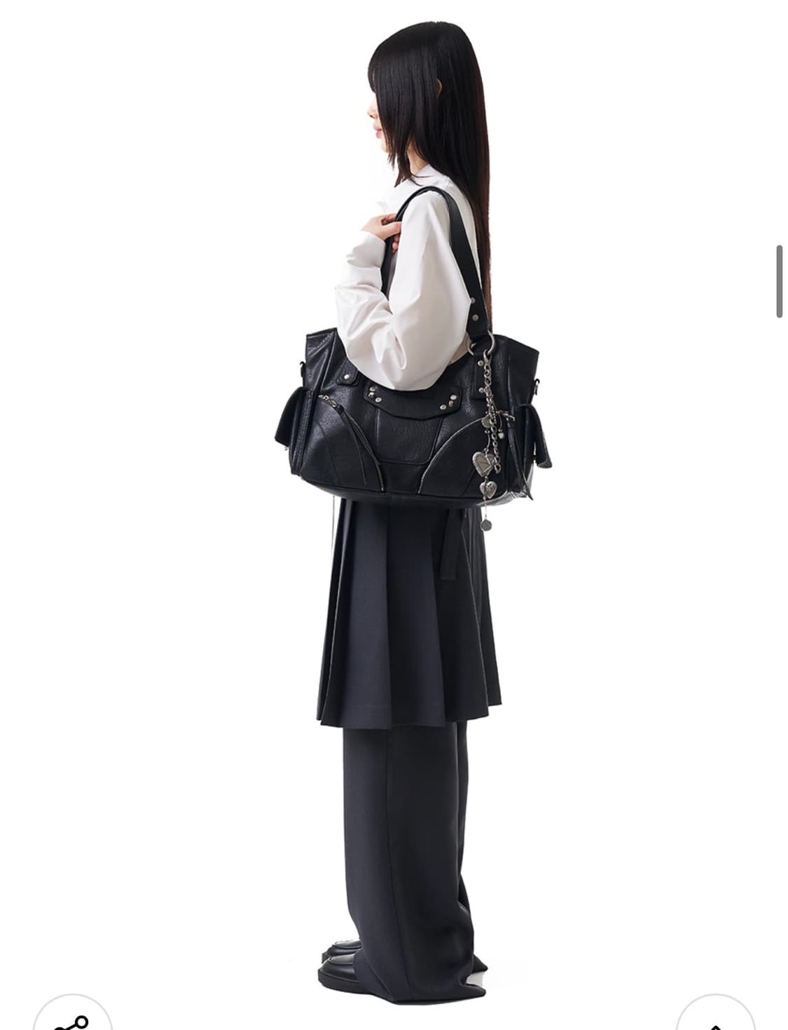 이우가마카라스 스터디드 레더 숄더백 블랙 상품이미지6