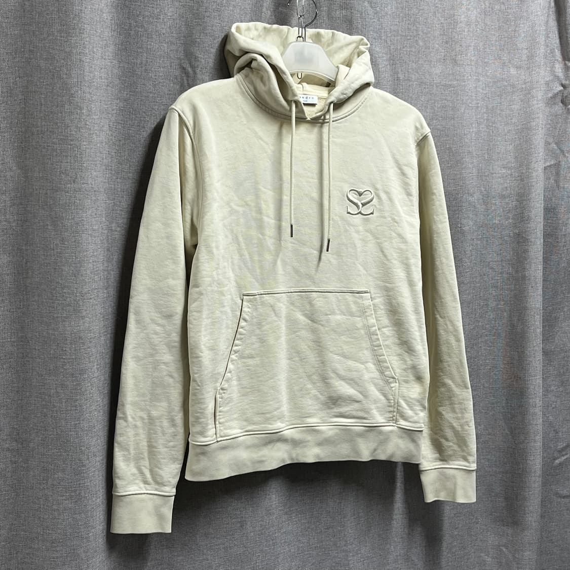 [M] 산드로 정품 파리스 하트 자수 긴팔 후드티 상품이미지2