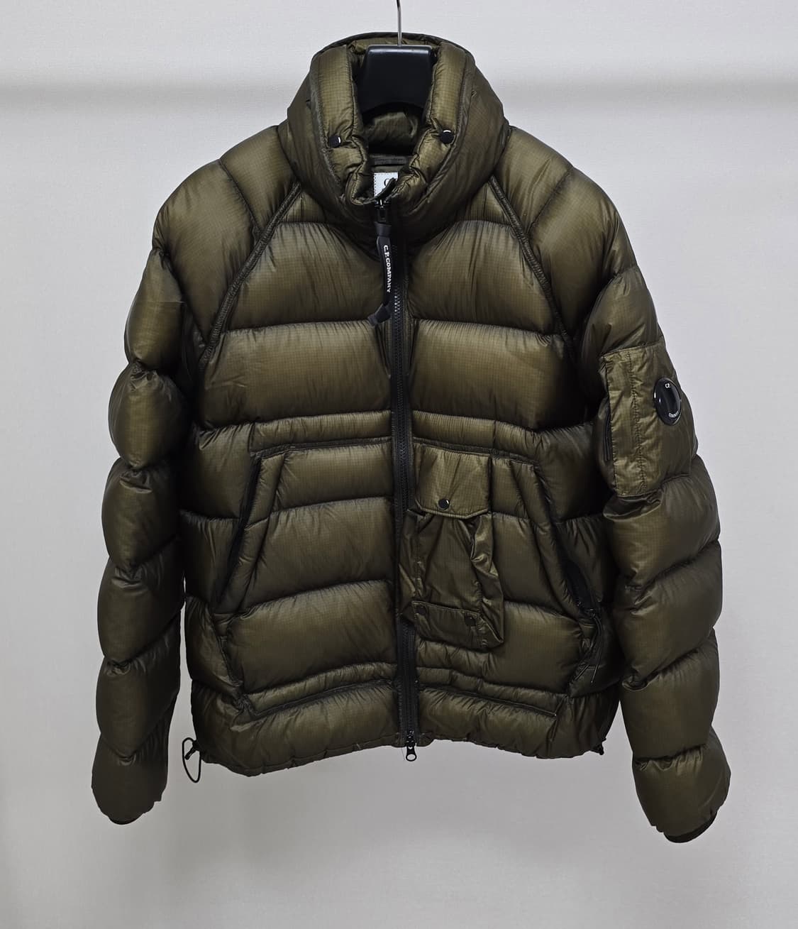 22fw cp컴퍼니 디디쉘 패딩 m사이즈 95 판매 상품이미지1