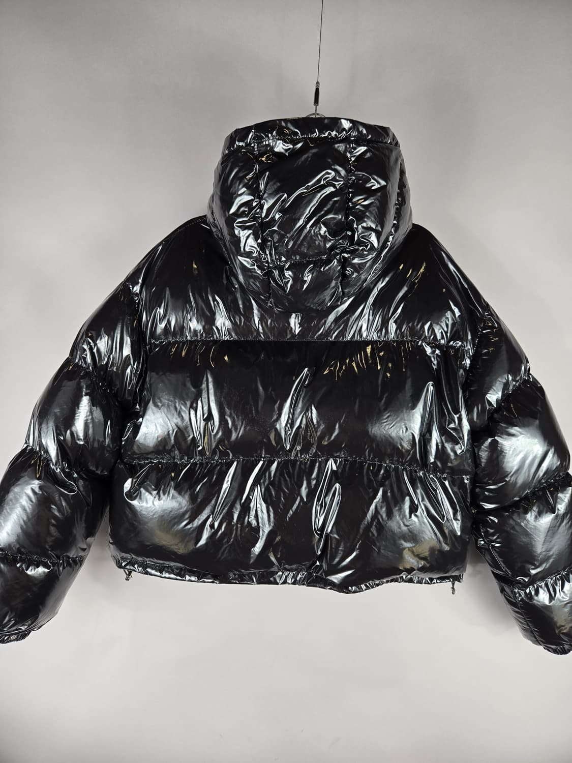 [무료배송]아워웨이브 F 글로시 후드 패딩 OURWAVE 유광 블랙 상품이미지7