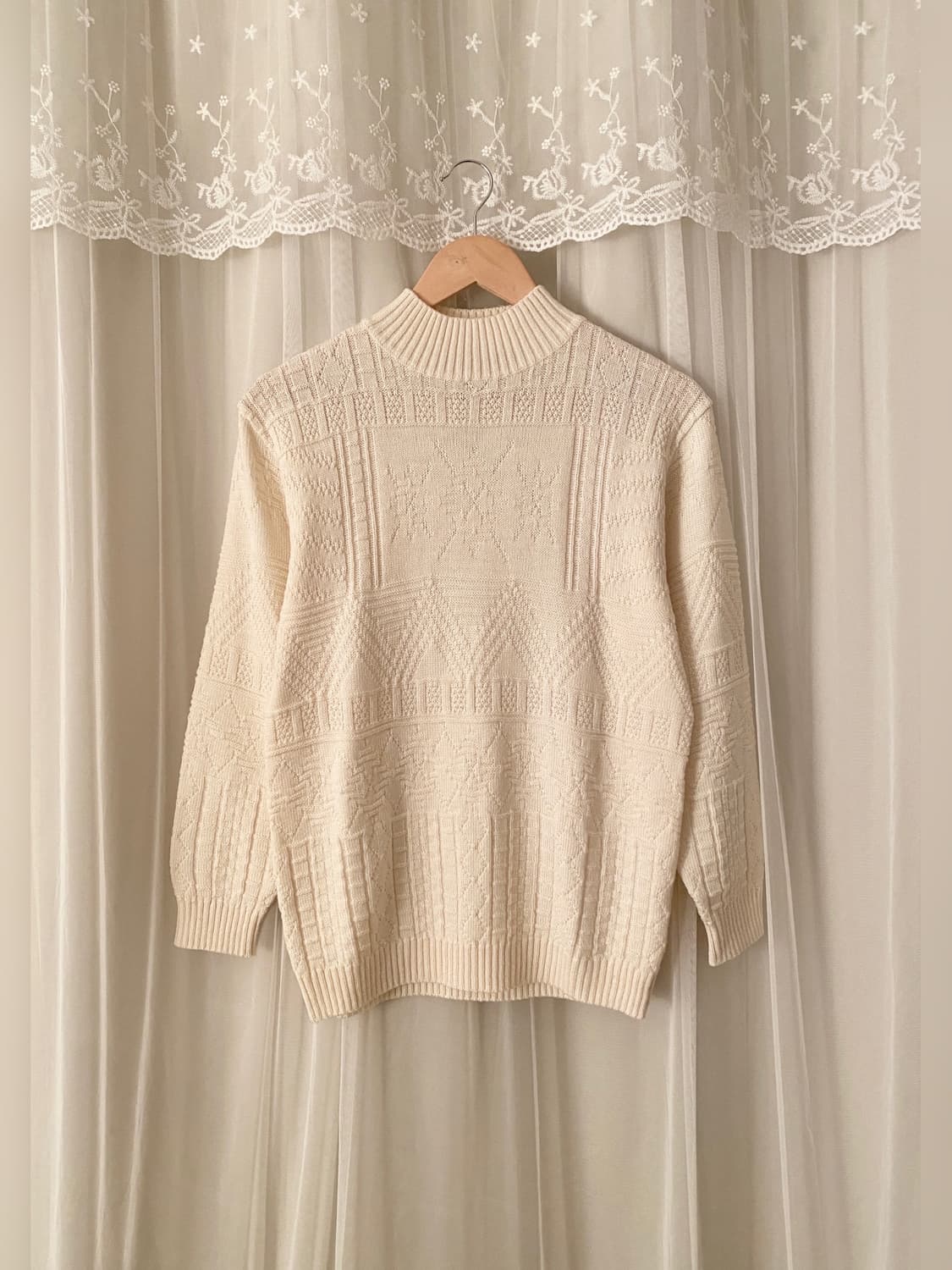 Ivory Wool Blend Aran Texture Sweater 상품이미지1