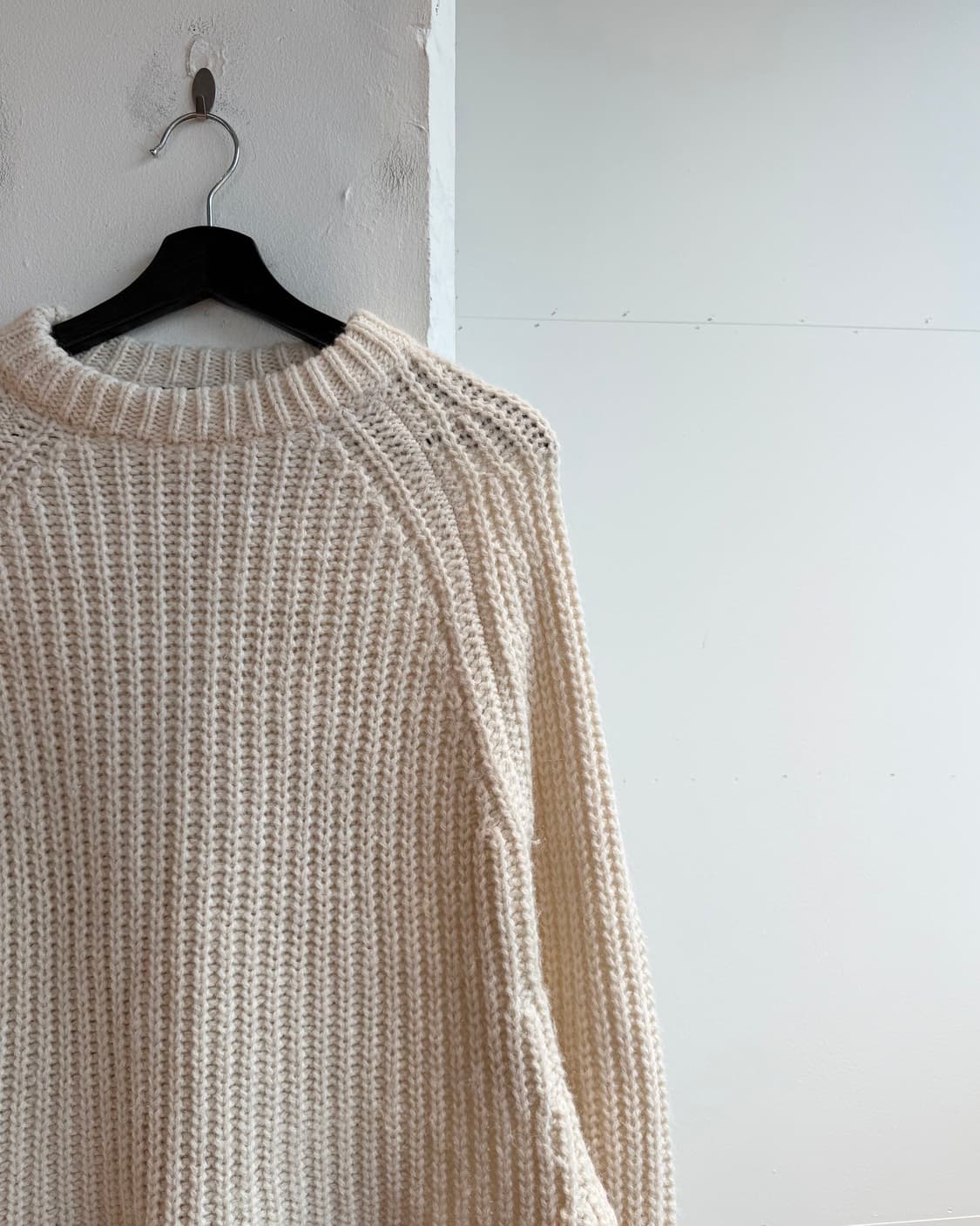 마쥬 아이보리 알파카울 라운드 니트  상품이미지5