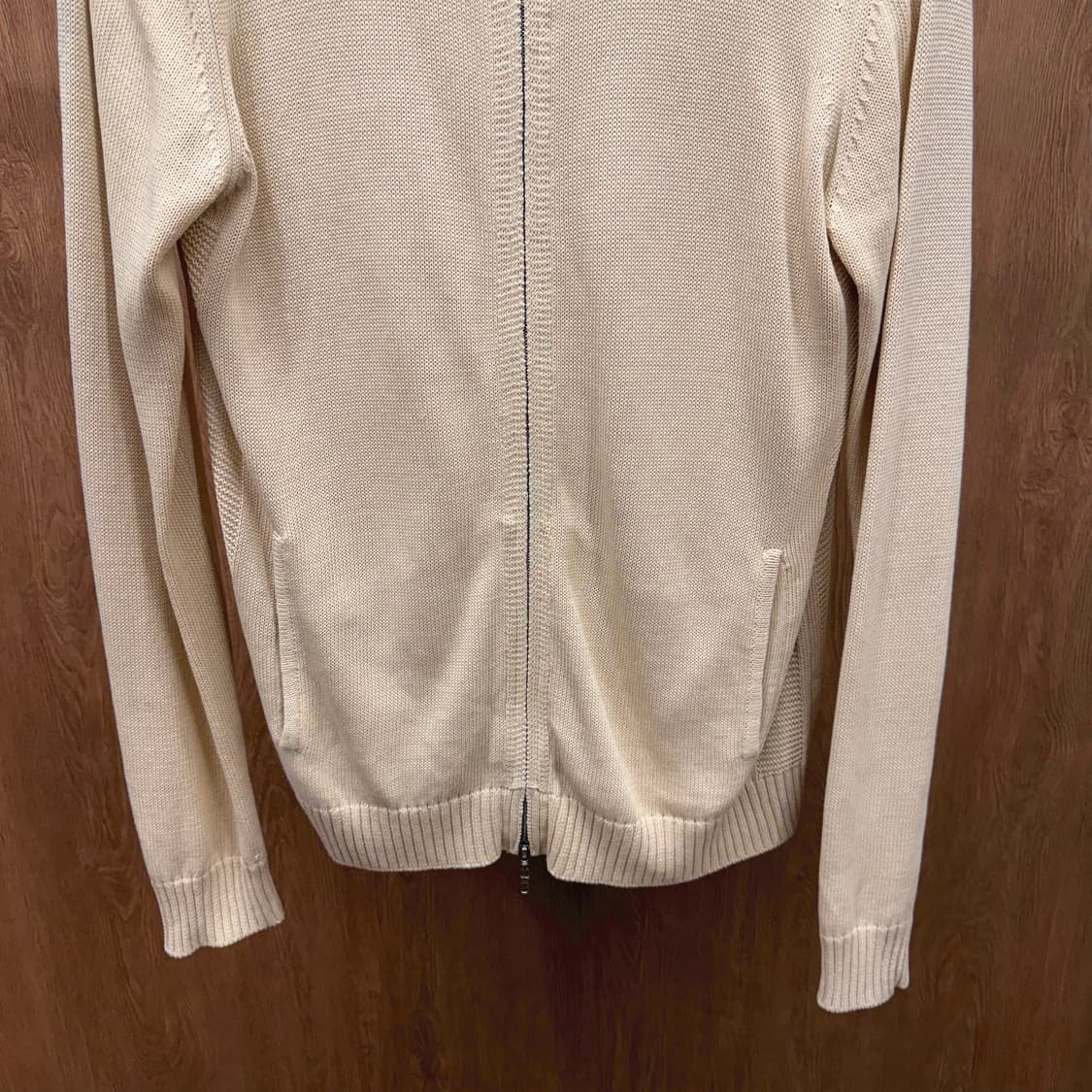 띠어리 하이넥 긴팔 니트 집업 무지 립 넥 디테일 레귤러핏 베이지 상품이미지5