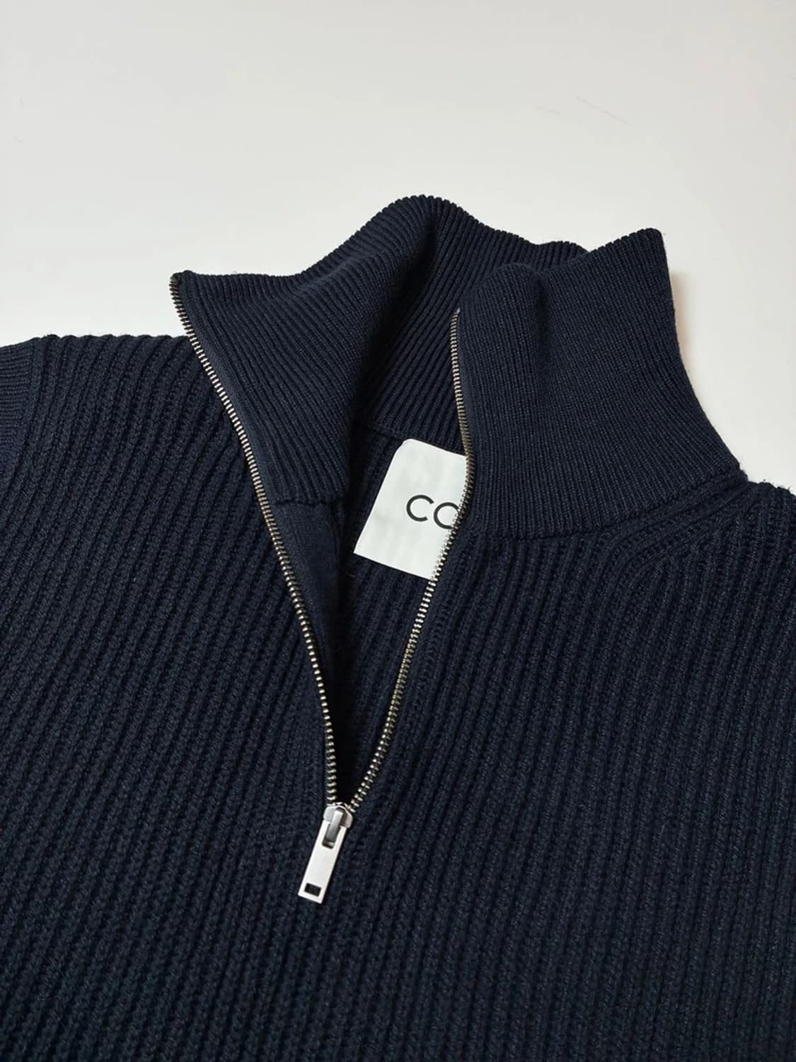 코스 COS 22ss 초판 하이브리드 니트 베스트 PN8123 상품이미지3