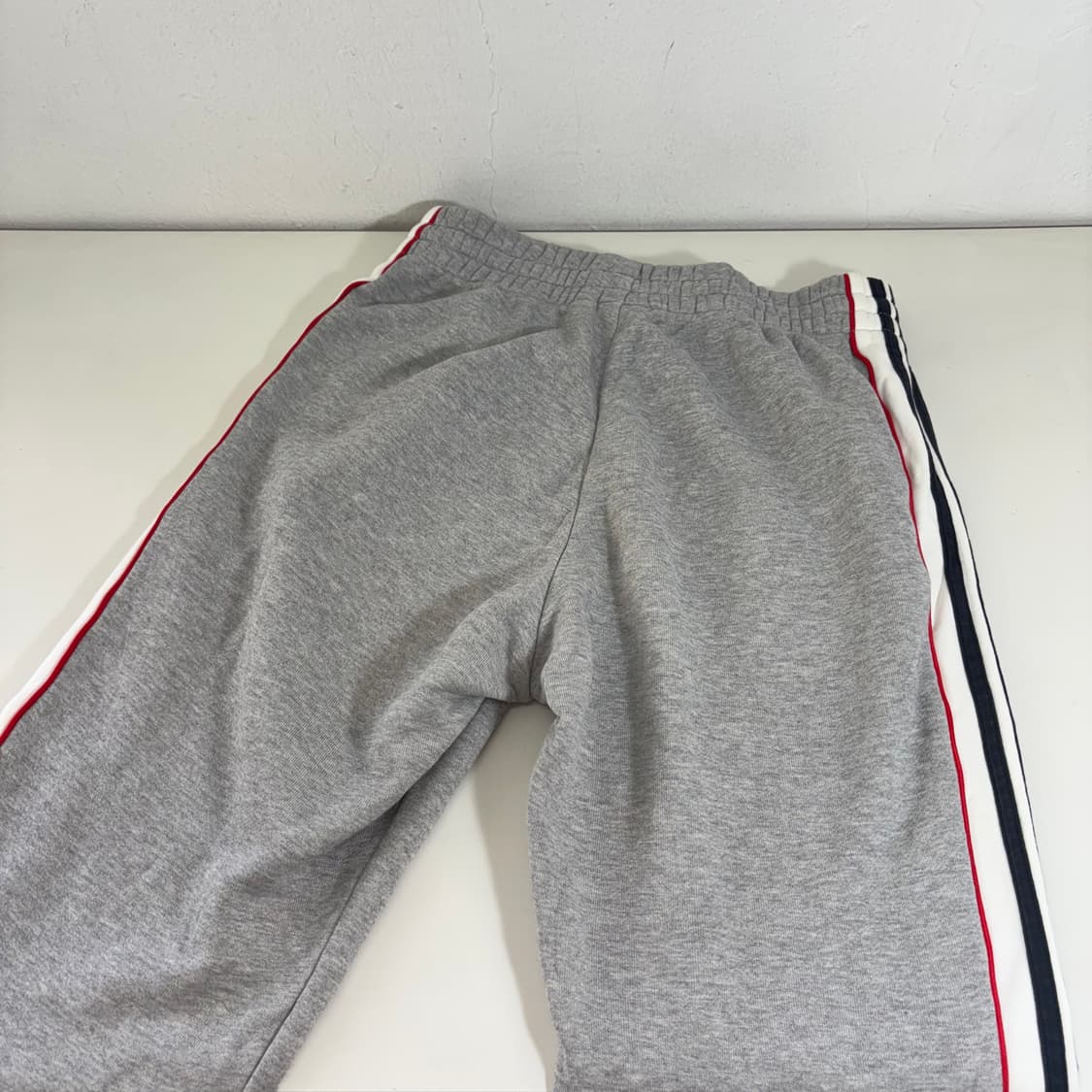 L-XL 아디다스오리지날 그레이 사이드삼선 루즈핏 코튼 조거팬츠 상품이미지4