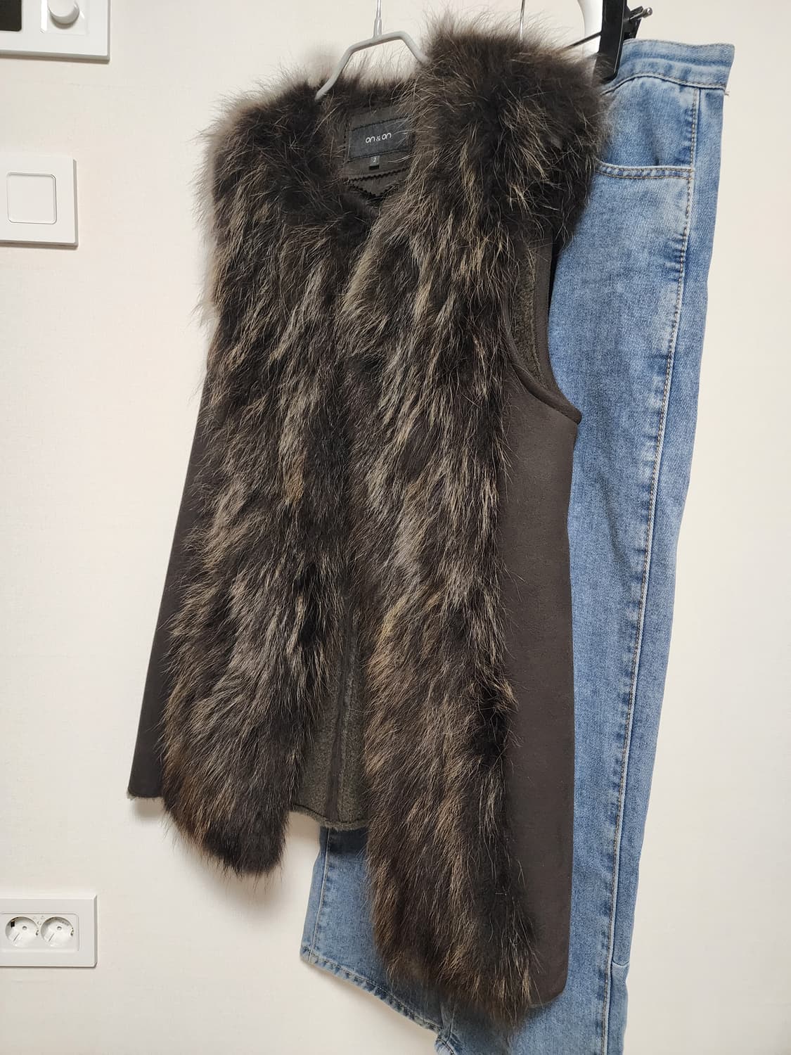 온앤온 리얼 라쿤 무스탕 베스트 조끼 상품이미지10