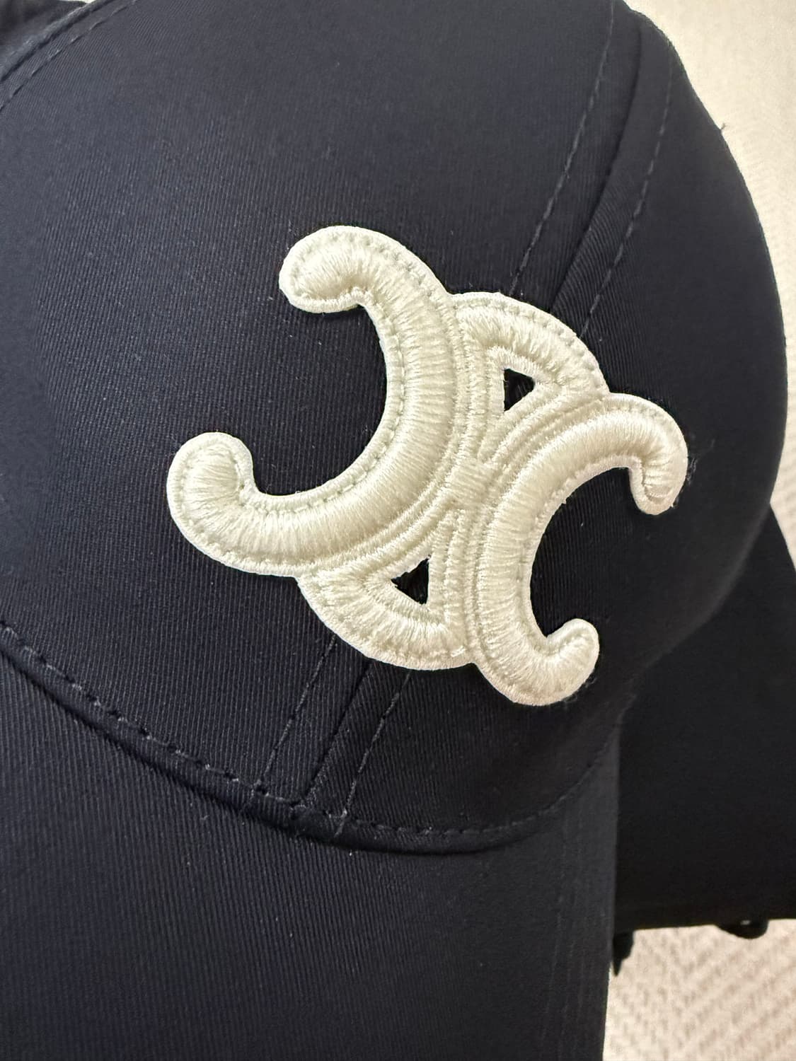 셀린느 트리옹프 볼캡 상품이미지3