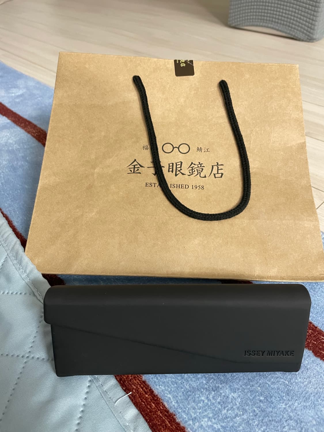 금자안경 x 이세이미야케  상품이미지3