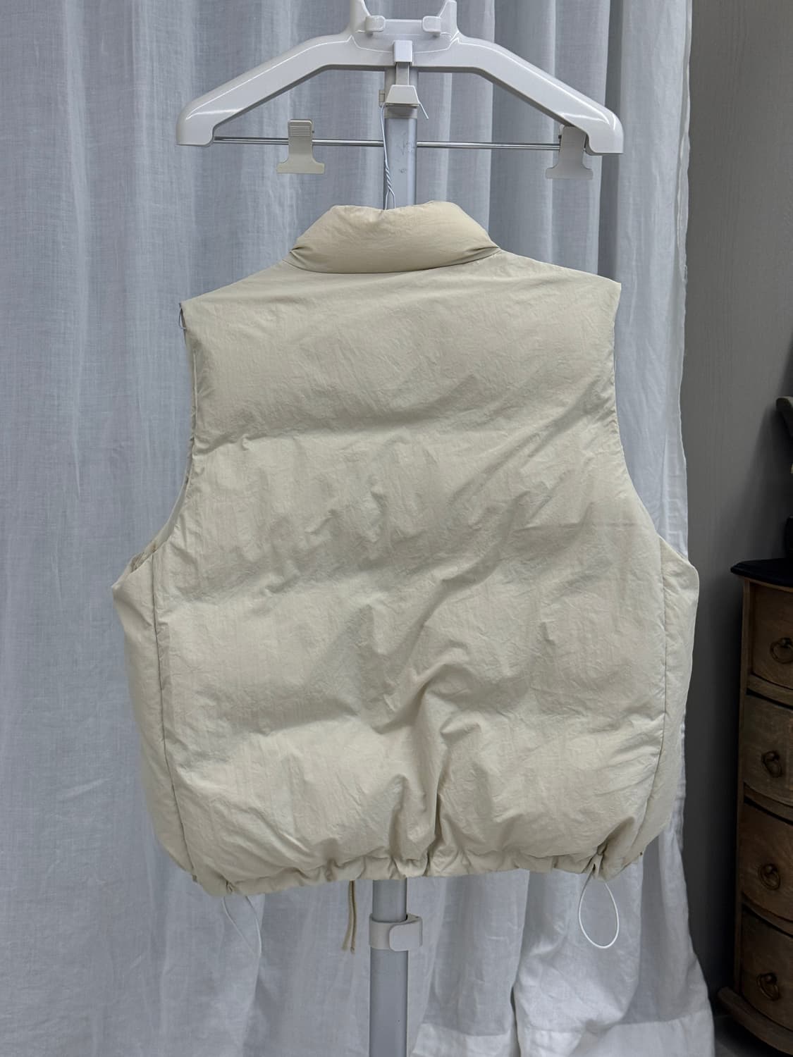 조끼패딩 크림색 상품이미지3