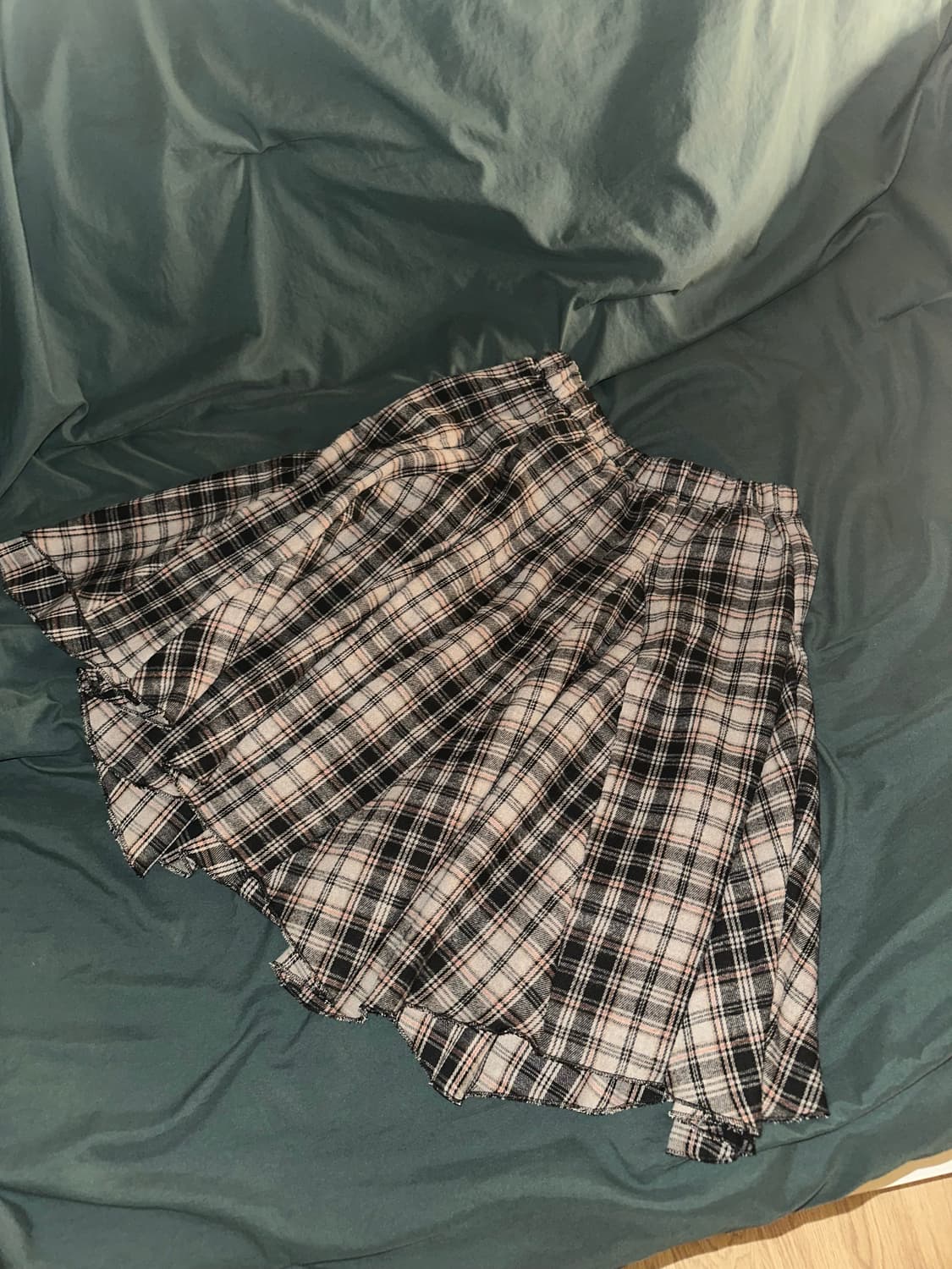 모래하우스 레이어드 훌 체크 스커트 베이지 상품이미지6