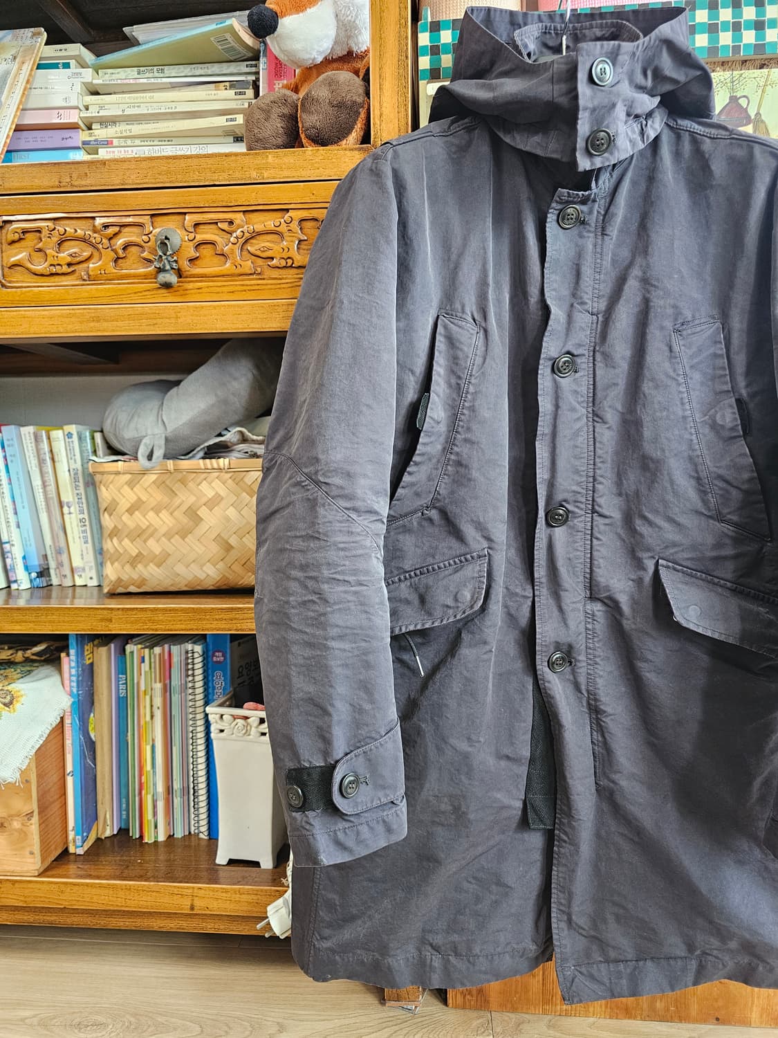 유일매물.씨피 CP컴퍼니 롱 야상 자켓 팔아요.다크 그레이 100 사이즈 상품이미지3